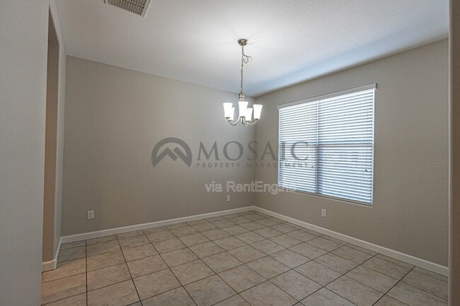 Building Photo - 763 W Brangus Way