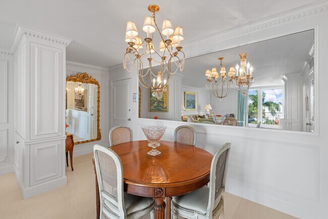 Building Photo - 354 Chilean Ave