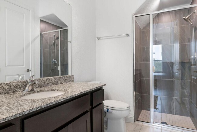 Building Photo - 920 Villa Rialto View