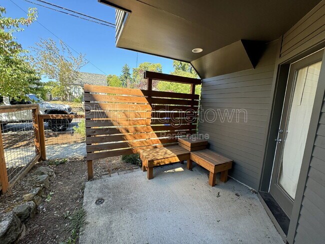 Building Photo - 1242 N Morgan St