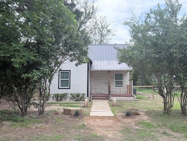 Building Photo - 403 Taylor St