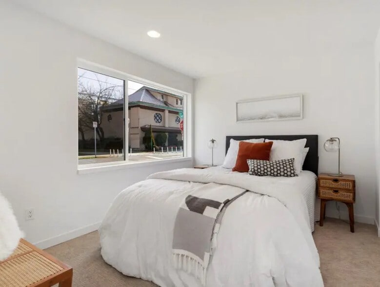 First floor bedroom - 1424 NW 92nd St