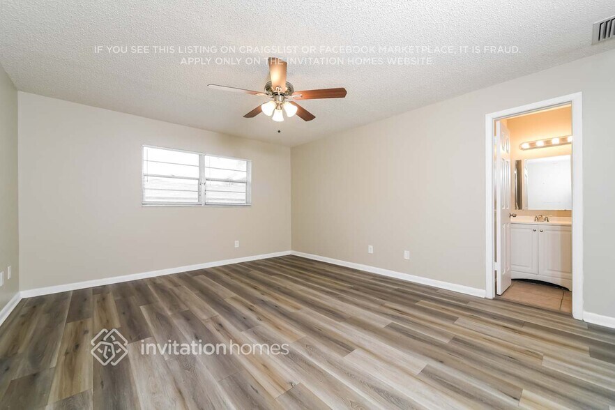 Building Photo - 2819 Bermuda Ave N