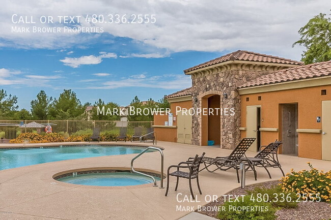 Building Photo - 1073 S Hawk Ln