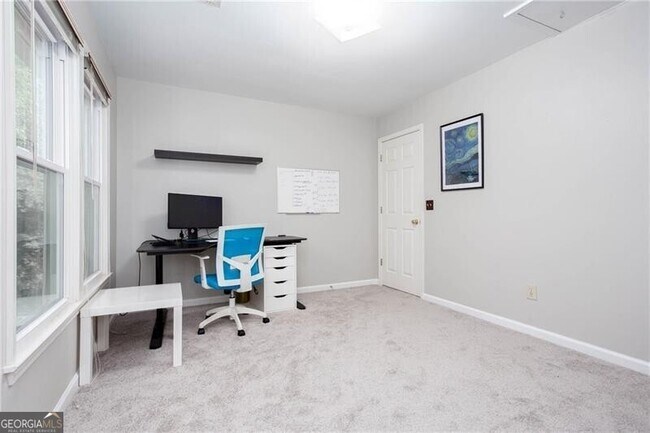 Building Photo - 58 Parkside Cir