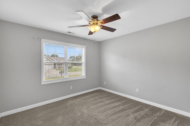 Building Photo - 3 Bedroom Ranch in Oyster Landing