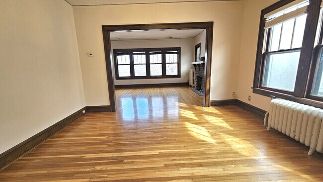 Building Photo - 4536 Grand Ave S