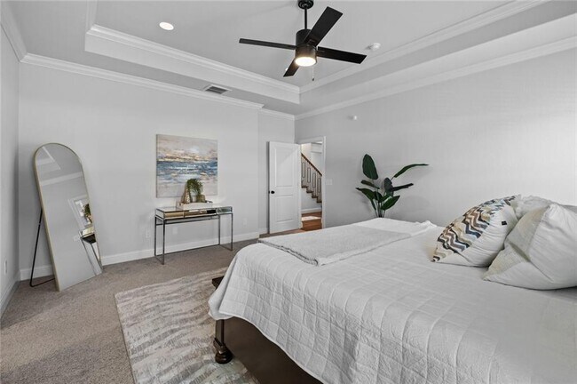 Building Photo - 230 Bequette Ln