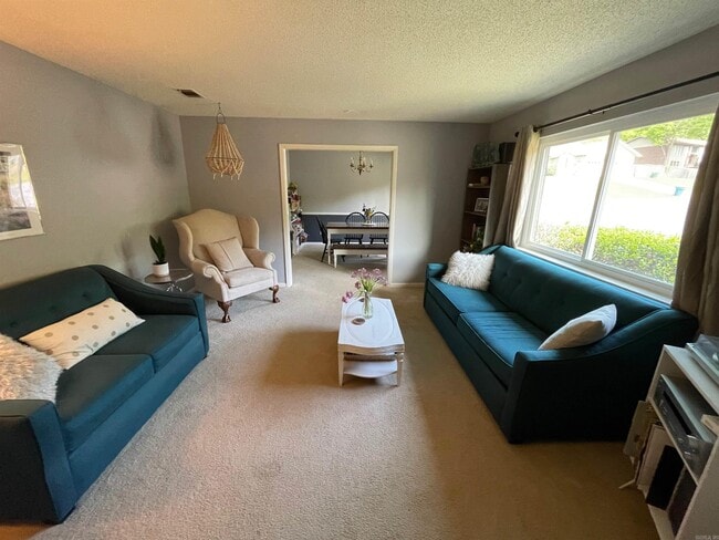 Building Photo - 3124 Echo Valley Dr