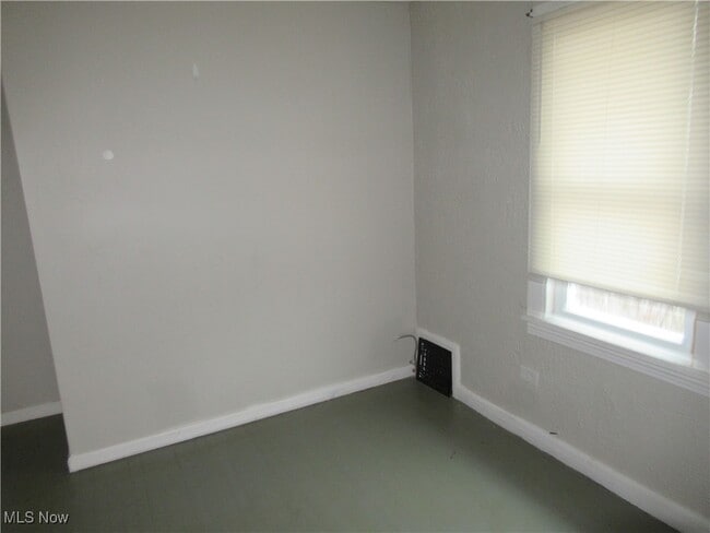 Building Photo - 1343 Churchill Rd