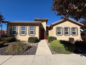 Building Photo - Beautiful home in a quiet Minden neighborhood