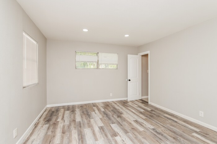 Building Photo - 2628 S Marsalis Ave