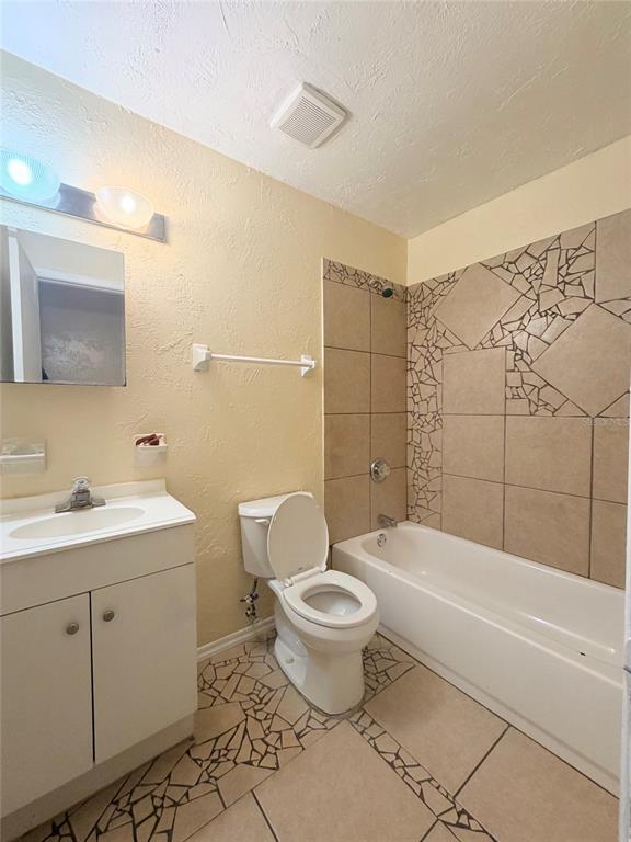 Building Photo - 5425 Karen Ct