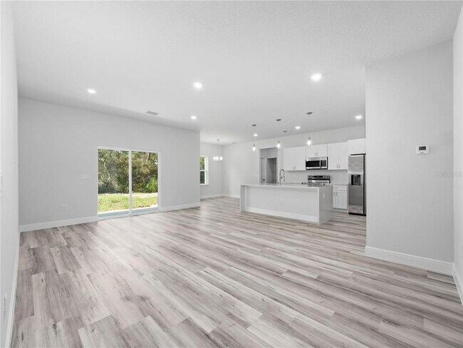 Building Photo - 4034 SW 157th Place Rd