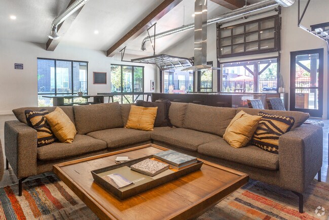 Interior Photo - Meridian