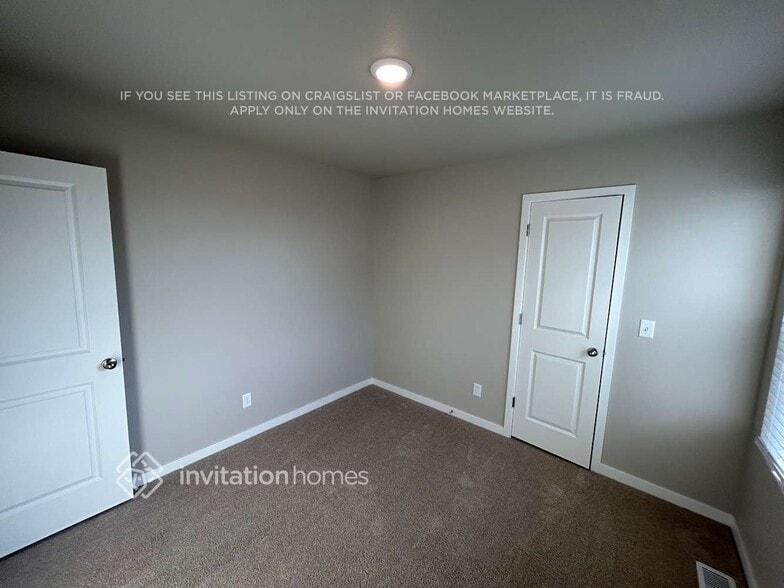 Building Photo - 7406 Green River Ave