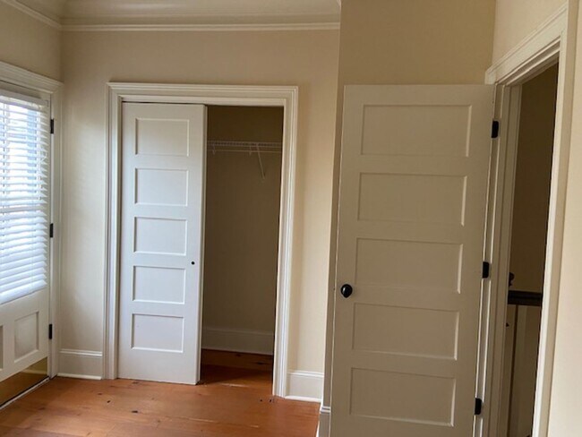 Building Photo - 1005 Habersham St