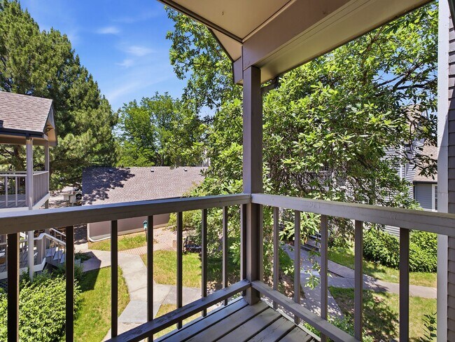 Building Photo - 2828 Silverplume Dr