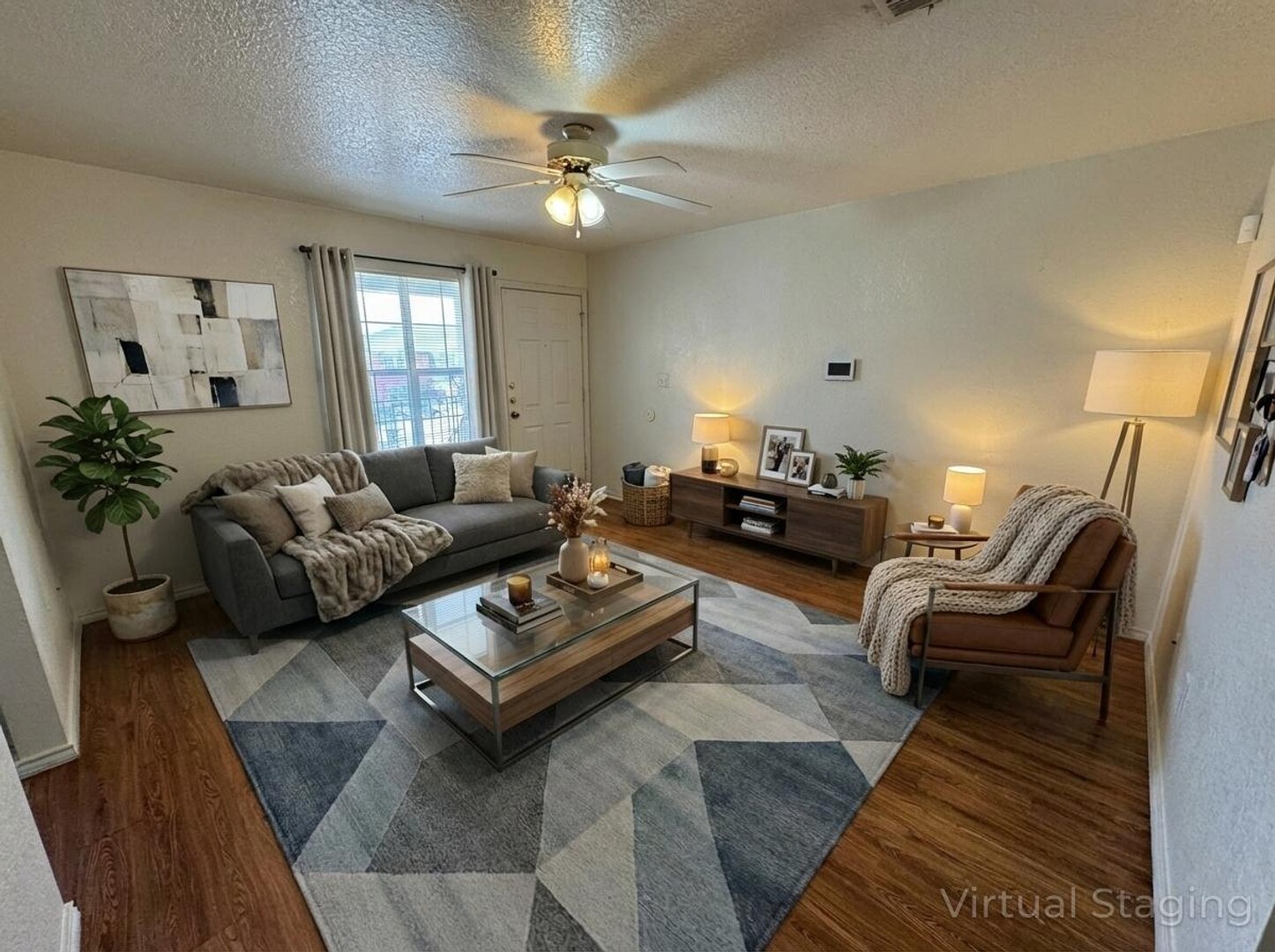 Building Photo - 3301 Hereford Ln