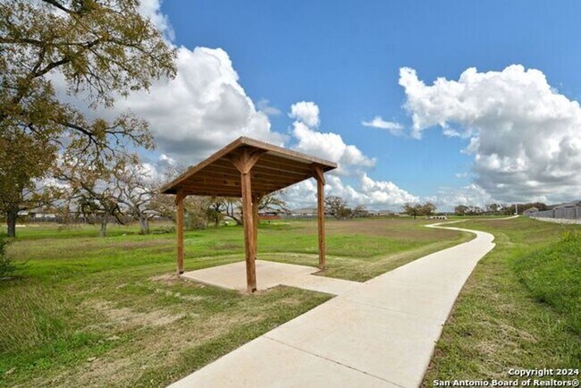 Building Photo - Beautiful Home in Arroyo Ranch!