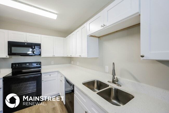 Building Photo - 2814 72nd St W