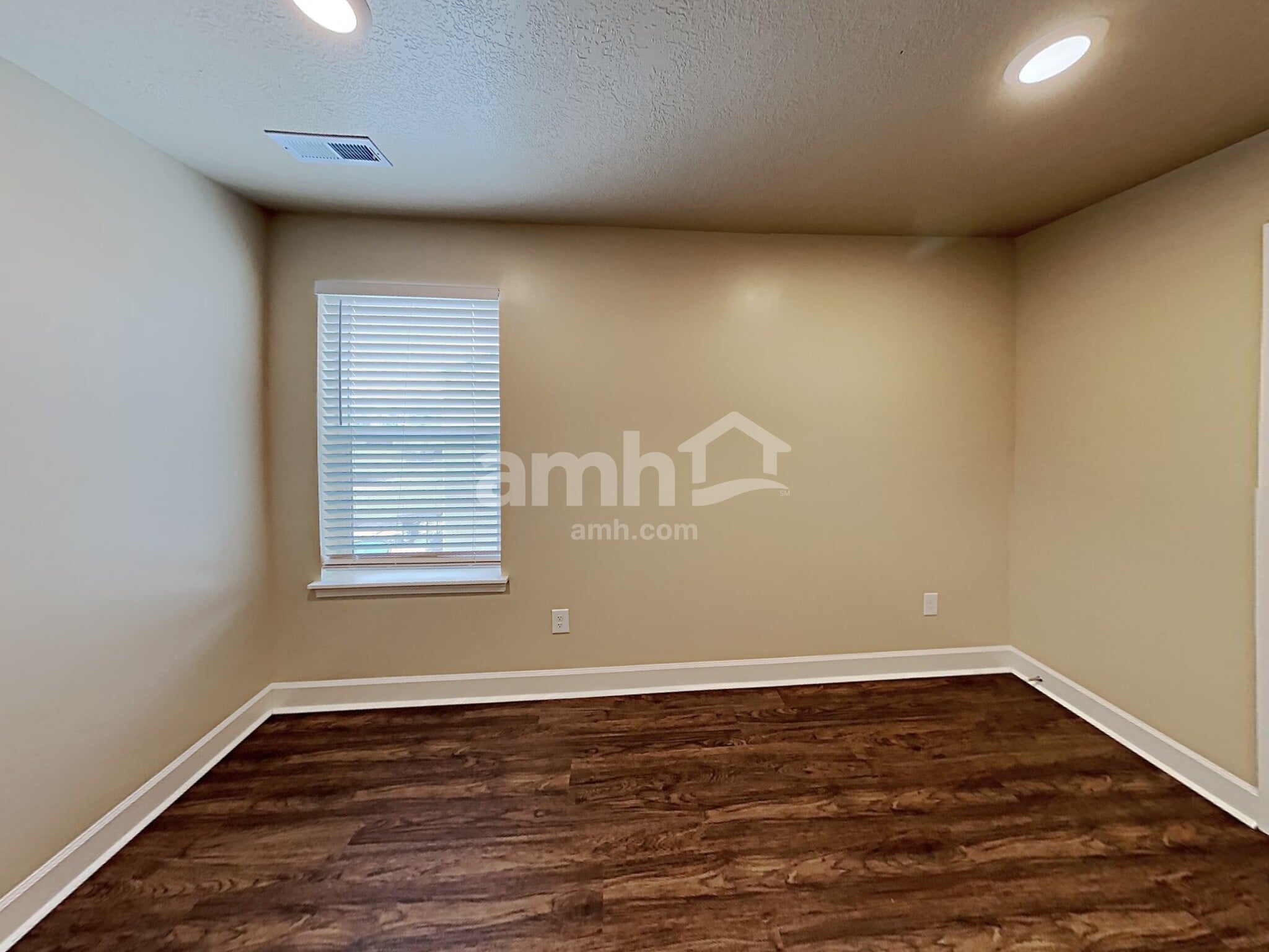 Building Photo - 4427 N Morgan Way