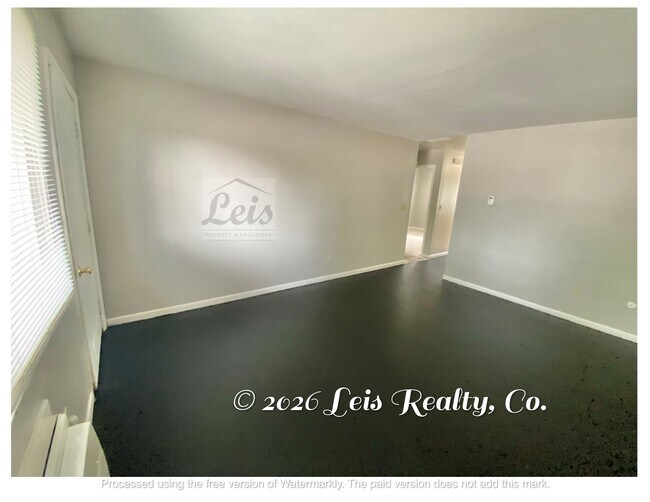 Building Photo - 400 N Owens Dr