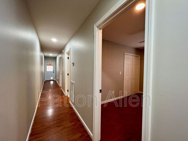 Building Photo - 51 Argyle Ln