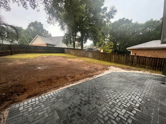 Building Photo - 310 Fairwood Dr