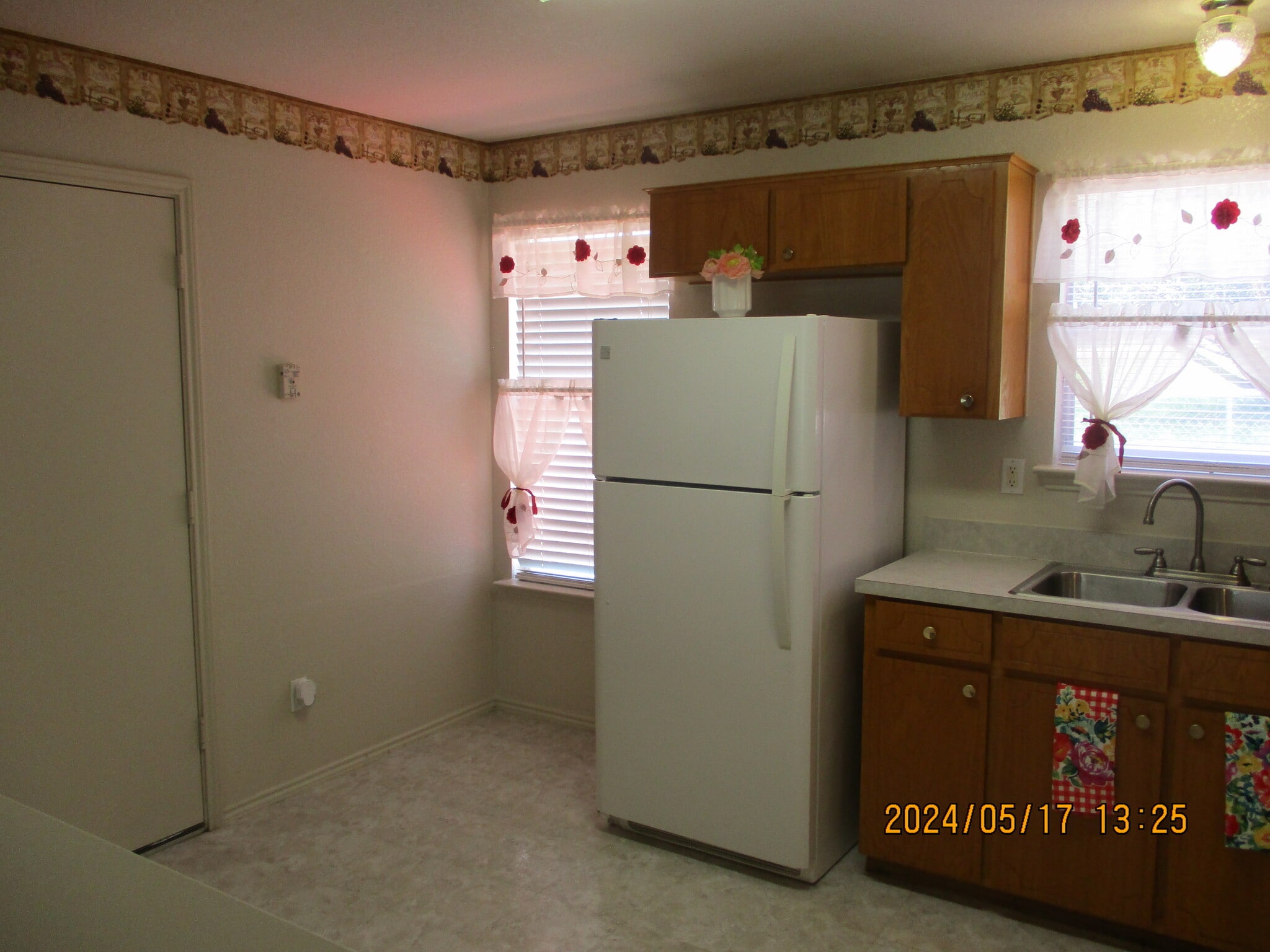 Building Photo - 130 Private Road 4806