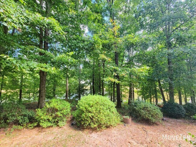 Building Photo - 313 Glen Echo Ln