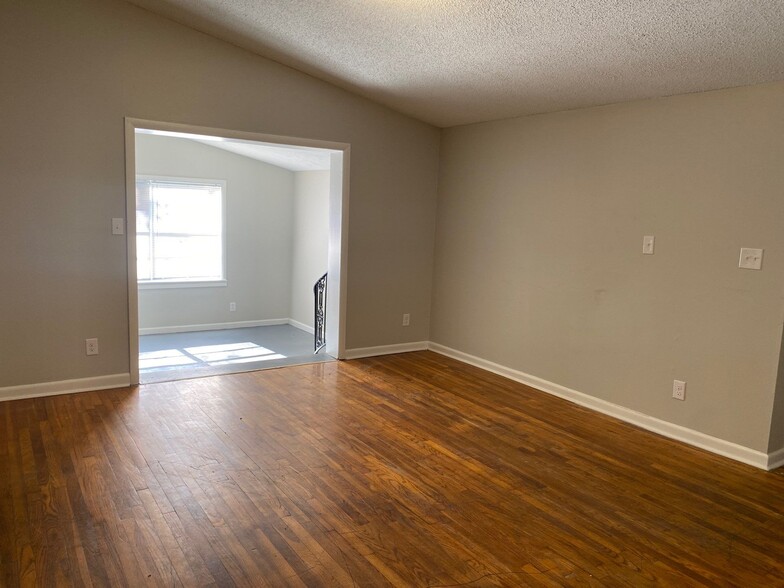 Building Photo - 22 Kemmons Dr
