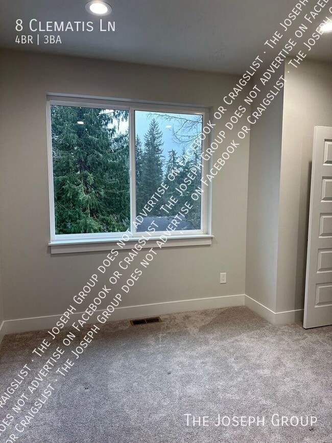 Building Photo - 8 Clematis Ln