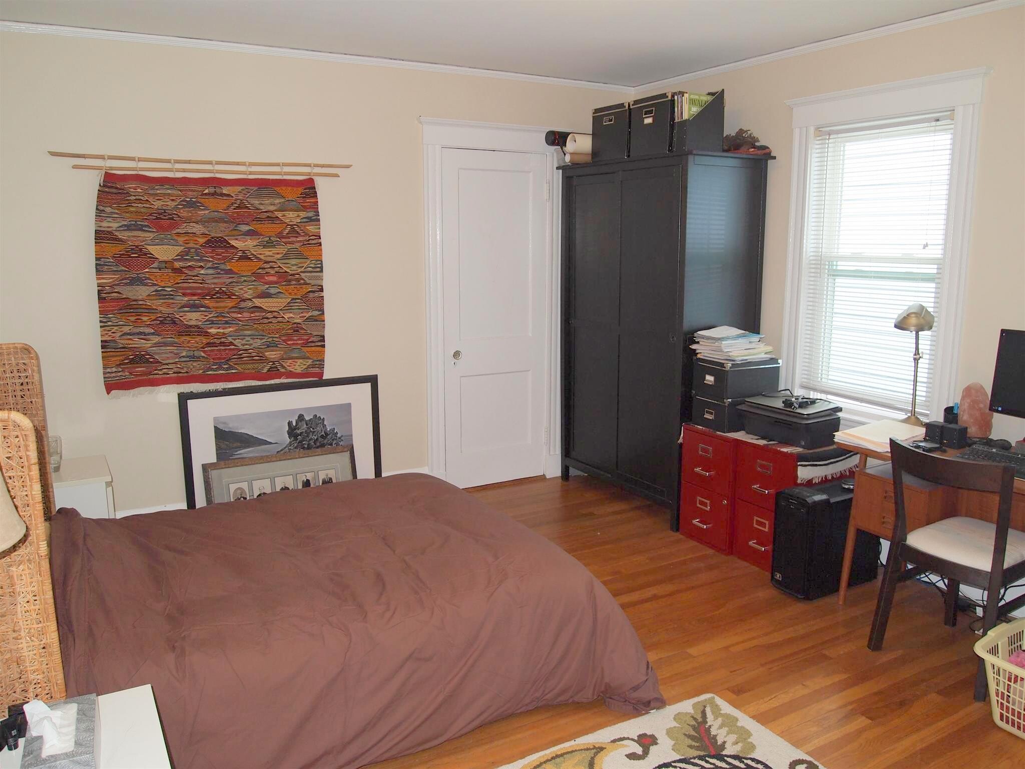 Building Photo - 56 Standish St