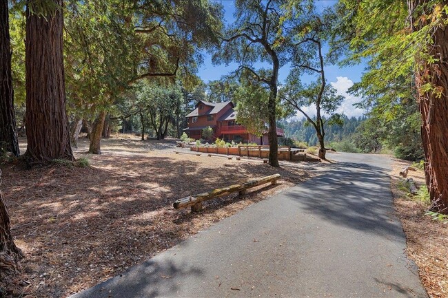Building Photo - 17337 Debbie Rd