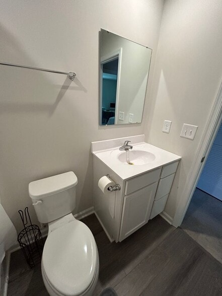 Building Photo - 403 Hampton Townes Dr