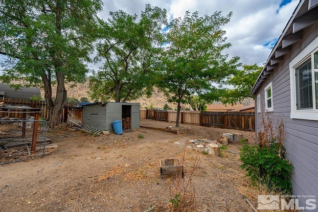 Building Photo - 215 Mule Deer Rd