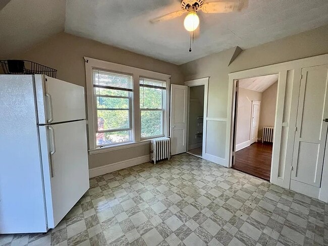 Building Photo - 231 Cato St