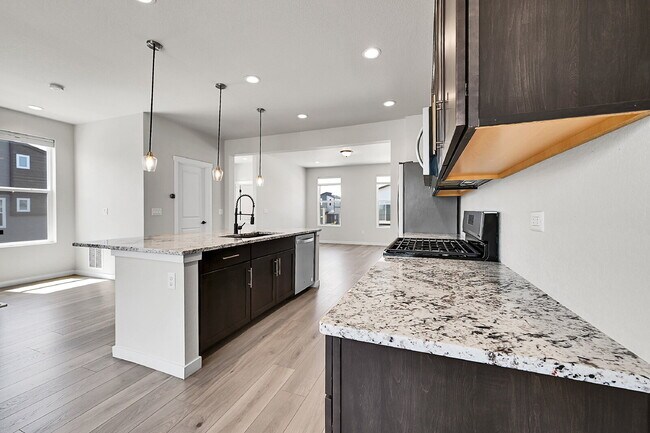 Building Photo - $2,650 - 4 bed, 3.5 bath updated home in C...