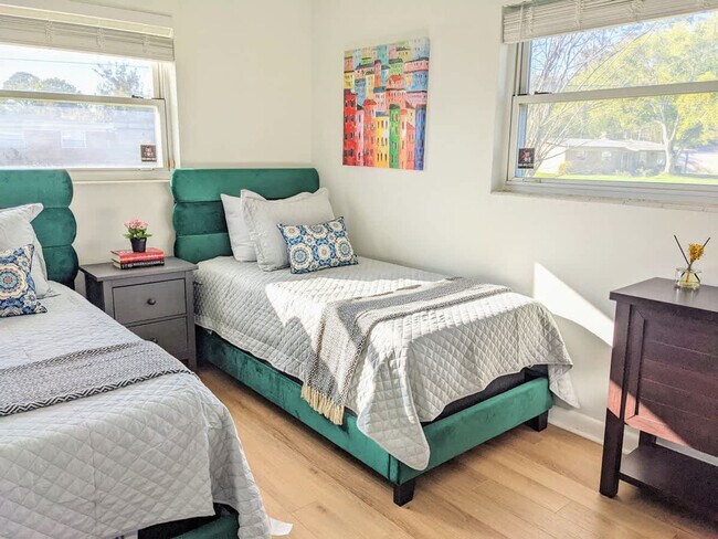 Building Photo - 6206 Carranza Dr