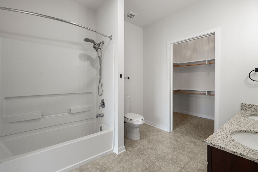 Building Photo - 1118 Litton Ave