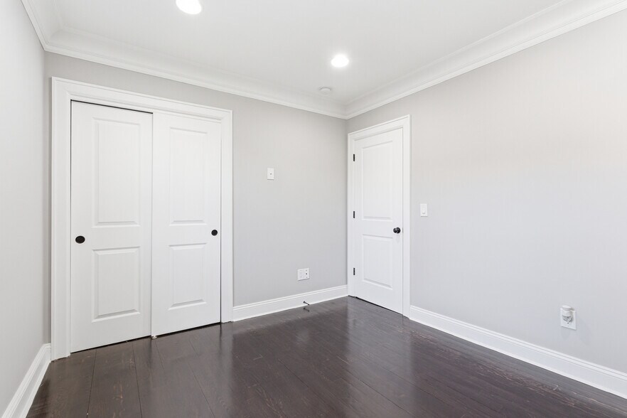 Building Photo - 54 Lawton Ave