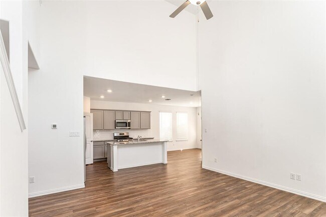 Building Photo - 5349 Archway Dr