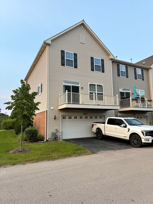 Building Photo - 1603 Sager Way