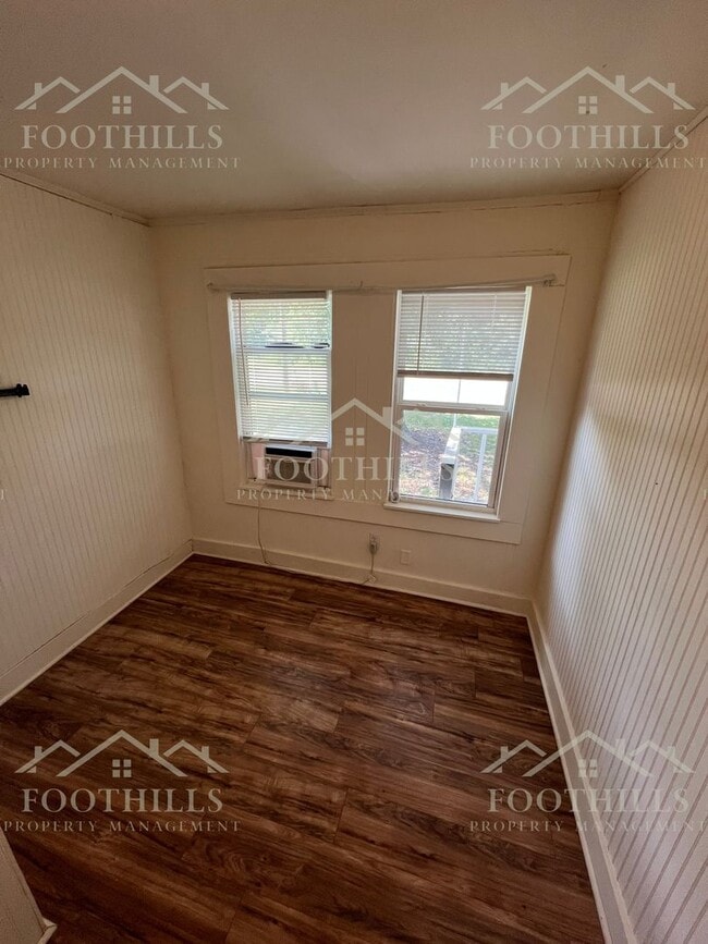 Building Photo - Affordable 3 Bedroom Home Near Hwy 28 with...