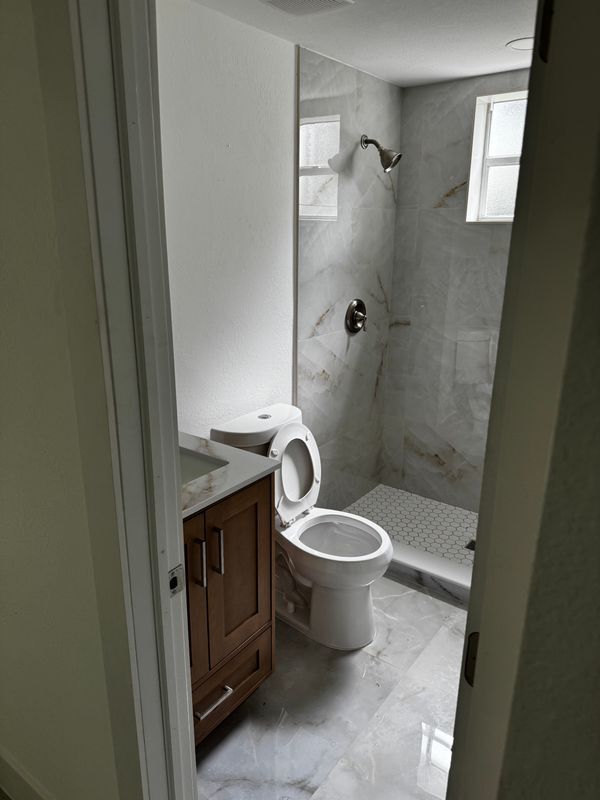 Building Photo - 2040 NW 185th Ter