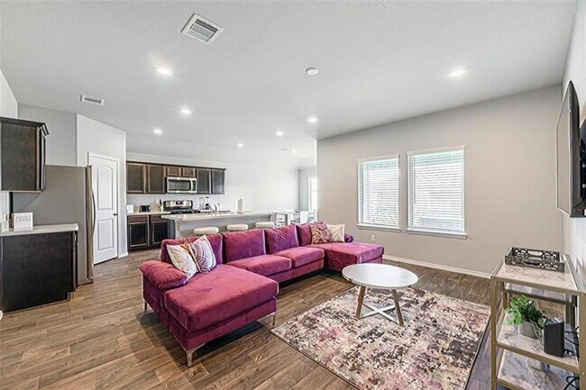 Building Photo - 5126 Morava Ln