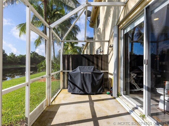 Building Photo - 2092 Pasa Verde Ln