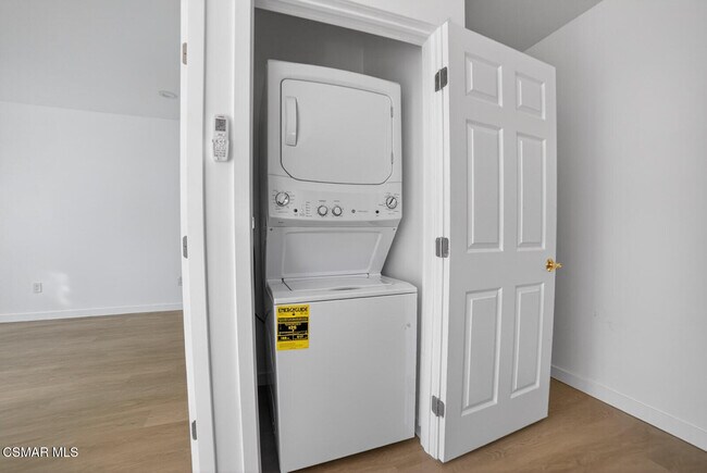 Building Photo - 7817 Nita Ave