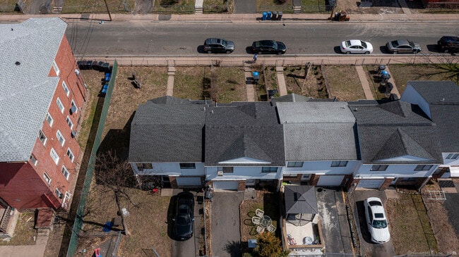 Building Photo - 45 Green St